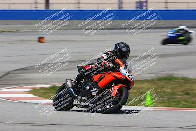 media/Apr-23-2022-Fastrack Riders (Sat) [[cb2d6ae73d]]/LEVEL 4/1PM TURN 6 OUTSIDE/